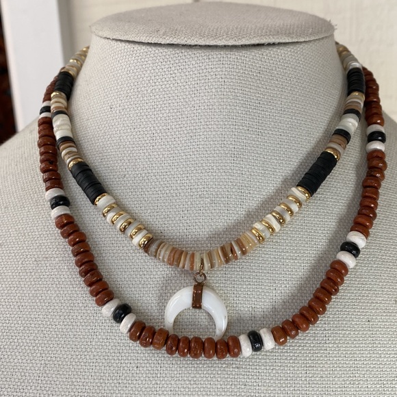 Large group of 6 tribal ethnic style necklaces - Picture 5 of 5